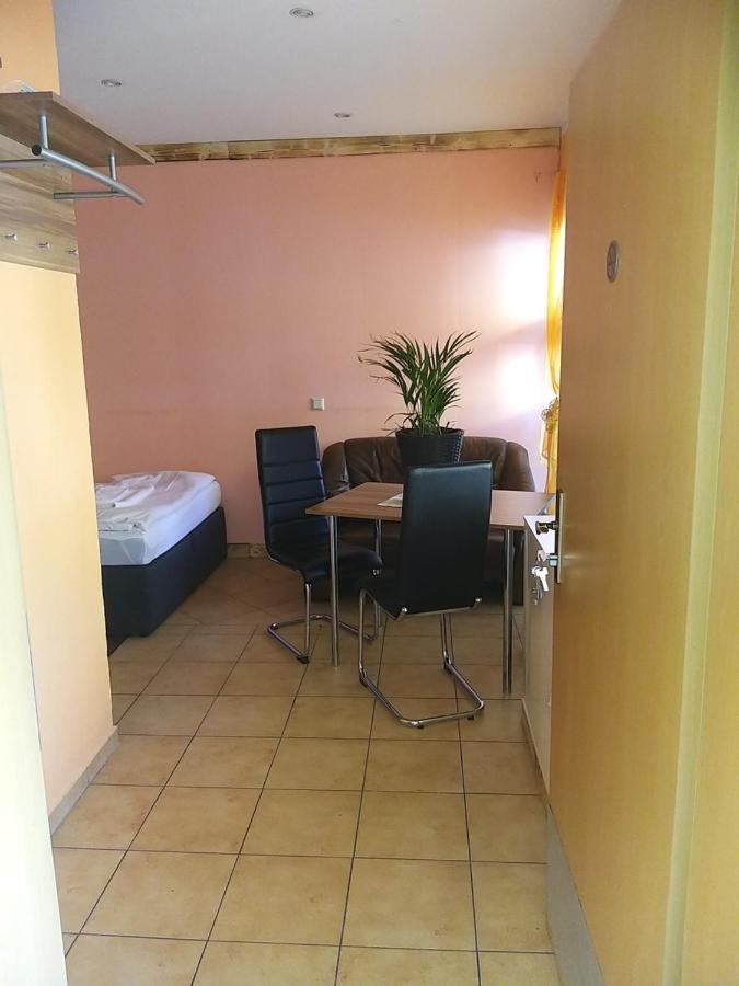Pension Schlosswache-Zerbst 外观 照片